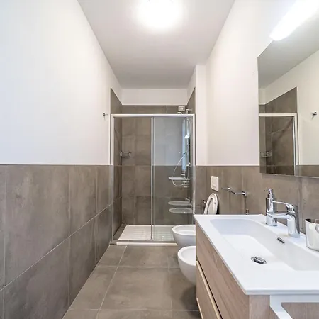 Appartement Square Of *
