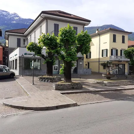 Apartament Square Of Colico